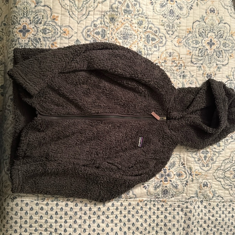 Patagonia fleece jacket for girl with hoodie